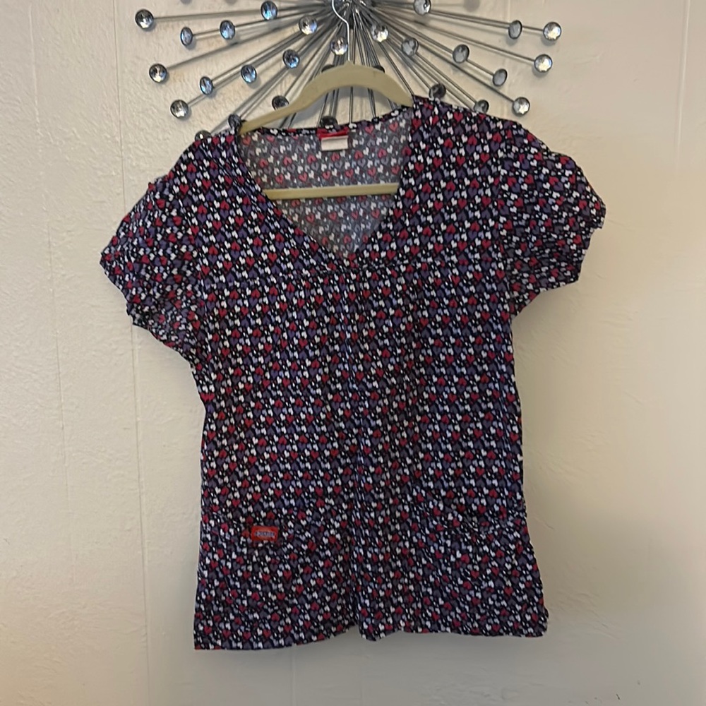Dickies heart scrub top